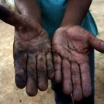 برده‌کِشی از کودکان افغانستانی در کارگاه شیشه‌سازی